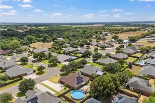 112 Arbor Dr, Little River Academy, TX 76554 - Photo 40