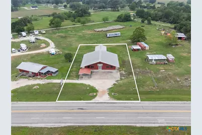 1401 N Wells Street, Edna, TX 77957 - Photo 16