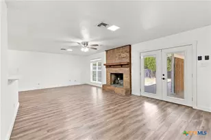 1501 N Wall St, Belton, TX 76513 - Photo 8