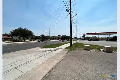 1628 Aquarena Springs Drive, San Marcos, TX 78666 - Photo 2