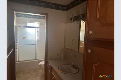 408 Royal Oak Drive, Victoria, TX 77905 - Photo 10