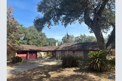 408 Royal Oak Drive, Victoria, TX 77905 - Photo 1