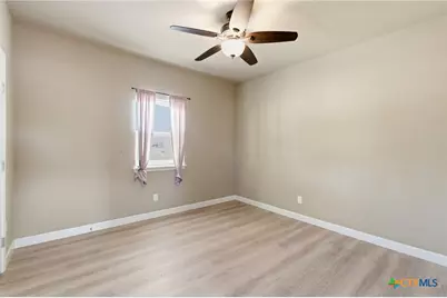 373 Cross Road, Kingsbury, TX 78638 - Photo 12