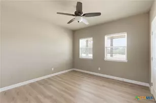 373 Cross Rd, Kingsbury, TX 78638 - Photo 16