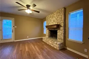 105 Blanco St, San Marcos, TX 78666 - Photo 6