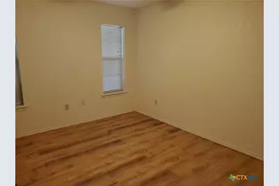 702 Cedar Parkway, Seguin, TX 78155 - Photo 6