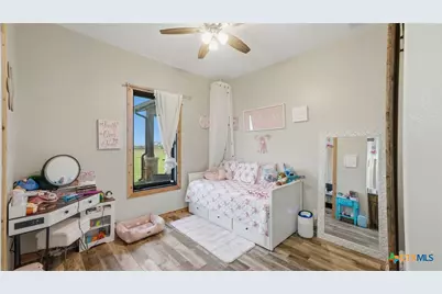 12093 Sulphur Springs Road, Adkins, TX 78101 - Photo 28