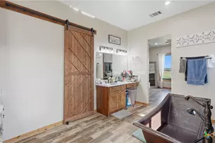 12093 Sulphur Springs Rd, Adkins, TX 78101 - Photo 32