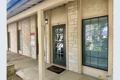 2001 Medical Parkway #D4, San Marcos, TX 78666 - Photo 2