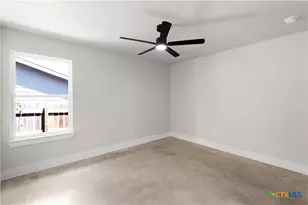203 Boyles St, Belton, TX 76513 - Photo 16