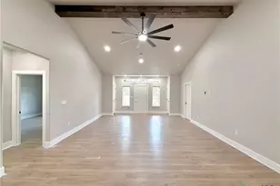84 Paloma Rd, Victoria, TX 77905 - Photo 6
