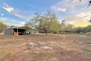 84 Paloma Rd, Victoria, TX 77905 - Photo 34