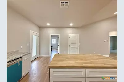 84 Paloma Road, Victoria, TX 77905 - Photo 8