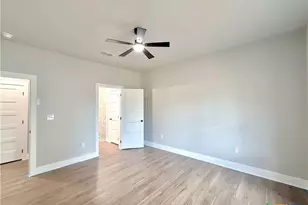 84 Paloma Rd, Victoria, TX 77905 - Photo 12