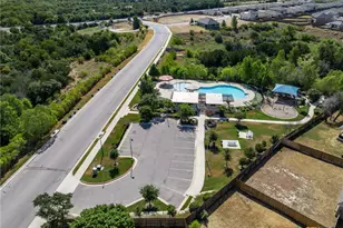 1821 Fall Creek Ct, Copperas Cove, TX 76522 - Photo 2