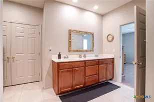 394 Sunrise Bay Dr, Port Lavaca, TX 77979 - Photo 18
