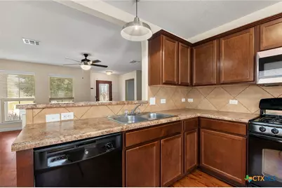 504 Wind Murmur, New Braunfels, TX 78130 - Photo 6