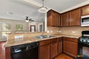 504 Wind Murmur, New Braunfels, TX 78130 - Photo 6