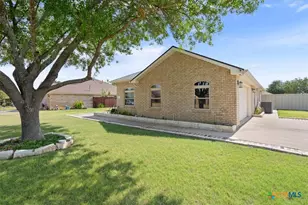 600 Hogan Dr, Harker Heights, TX 76548 - Photo 4