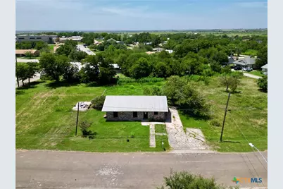 209 Prairie Ave, Rogers, TX 76569 - Photo 4