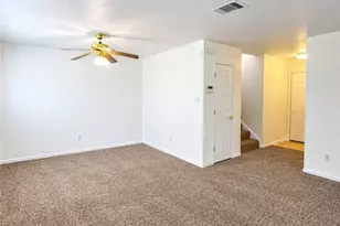 305 Deloris Dr, Killeen, TX 76542 - Photo 8