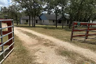 129 S McAdams Rd, Goliad, TX 77963 - Photo 4