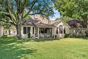 103 Village Dr, Georgetown, TX 78628 - Photo 32