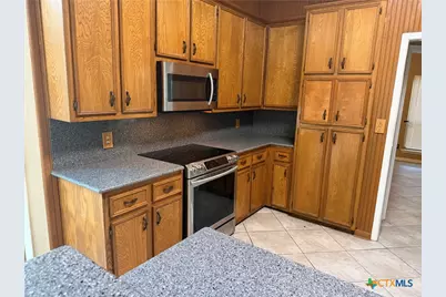 106 Amhurst Street, Victoria, TX 77904 - Photo 4