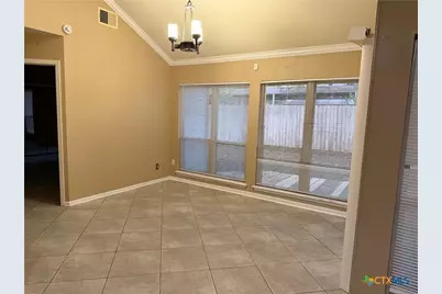 106 Amhurst Street, Victoria, TX 77904 - Photo 8
