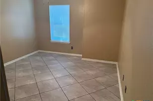 106 Amhurst St, Victoria, TX 77904 - Photo 12
