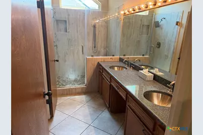 106 Amhurst Street, Victoria, TX 77904 - Photo 10