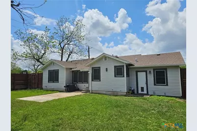 2002 N Wheeler Street, Victoria, TX 77901 - Photo 6