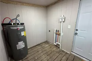 9354 US Hwy 183, Yoakum, TX 77995 - Photo 6