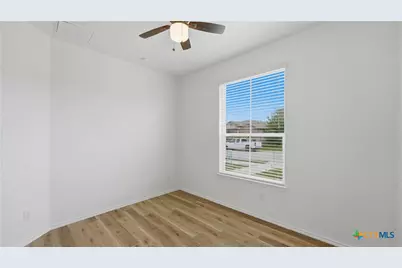 125 Flatland Trail, San Marcos, TX 78666 - Photo 8