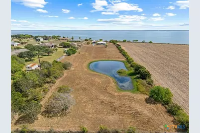 96 E Meadowlark Drive, Port Lavaca, TX 77979 - Photo 6