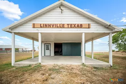 96 E Meadowlark Drive, Port Lavaca, TX 77979 - Photo 16