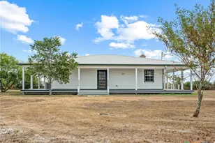 96 E Meadowlark Dr, Port Lavaca, TX 77979 - Photo 10