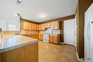 3211 Tom Lockett Dr, Killeen, TX 76549 - Photo 12