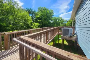 502 Migl St, Yoakum, TX 77995 - Photo 26
