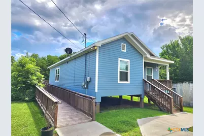 502 Migl Street, Yoakum, TX 77995 - Photo 2