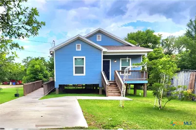 502 Migl Street, Yoakum, TX 77995 - Photo 8