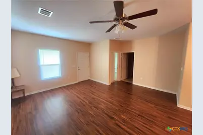 502 Migl Street, Yoakum, TX 77995 - Photo 12