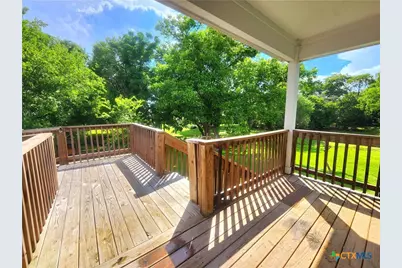 502 Migl Street, Yoakum, TX 77995 - Photo 22