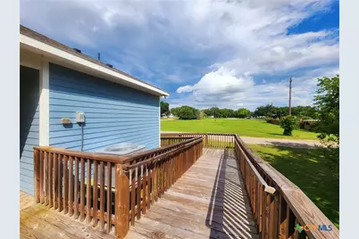 502 Migl Street, Yoakum, TX 77995 - Photo 24