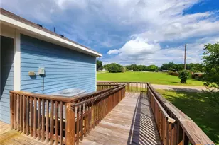 502 Migl St, Yoakum, TX 77995 - Photo 24