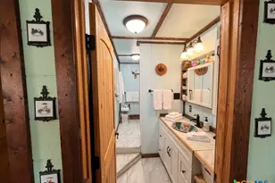56 S Quailrun Ave, Port Lavaca, TX 77979 - Photo 12