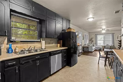 1825 S 39th St, Temple, TX 76504 - Photo 4