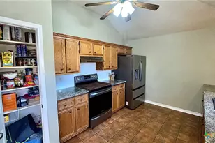 32 Tanyard Rd, Morgans Point Resort, TX 76513 - Photo 12