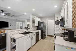 1015 Bluebonnet Dr, Copperas Cove, TX 76522 - Photo 10