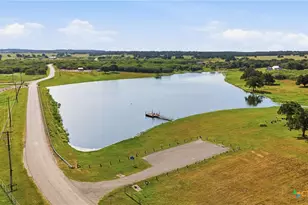 494 Flash Cir, Gonzales, TX 78648 - Photo 4